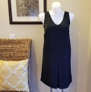 NWT Basic Black V Neck Dress Forever 21 - Size M